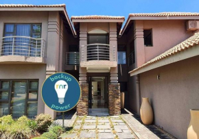 10 Pecanwood Dr 4 Bedroom Beauty